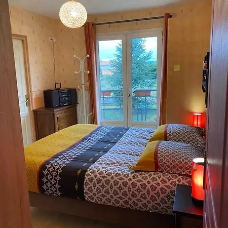 Holiday home Des Chemins *